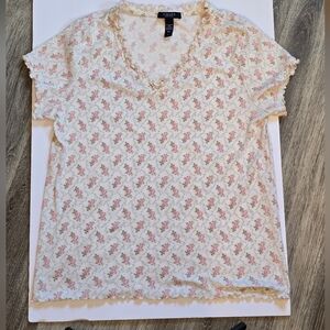 Chaps Women's Short Sleeve Top - Cream and Pink Floral Size L See Measurements